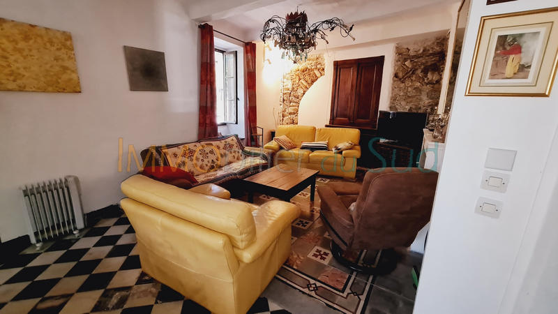 Maison de village - 157 m² - 11 pièces