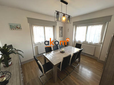 Maison - 97 m² - 6 pièces