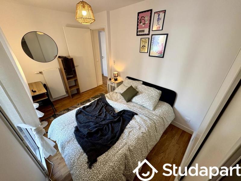 Chambre - 10 m² - 1 pièce