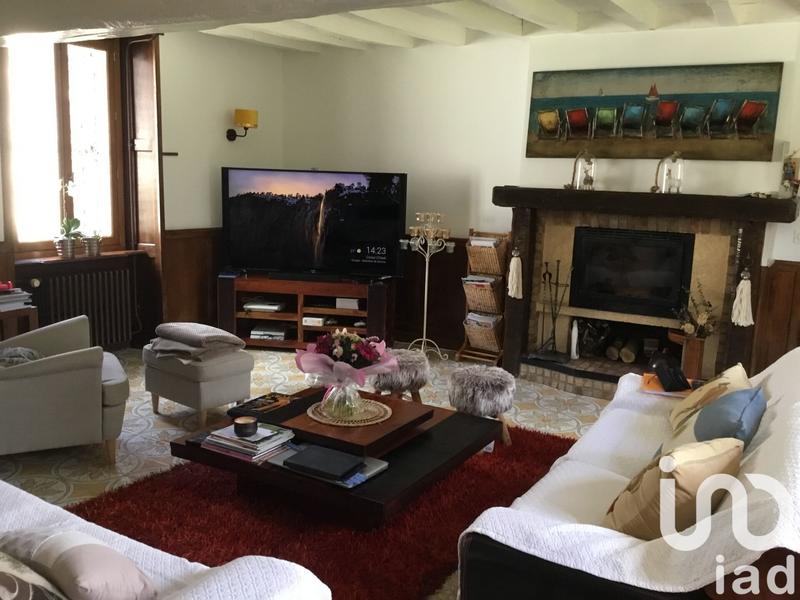 Maison - 200 m² - 8 pièces