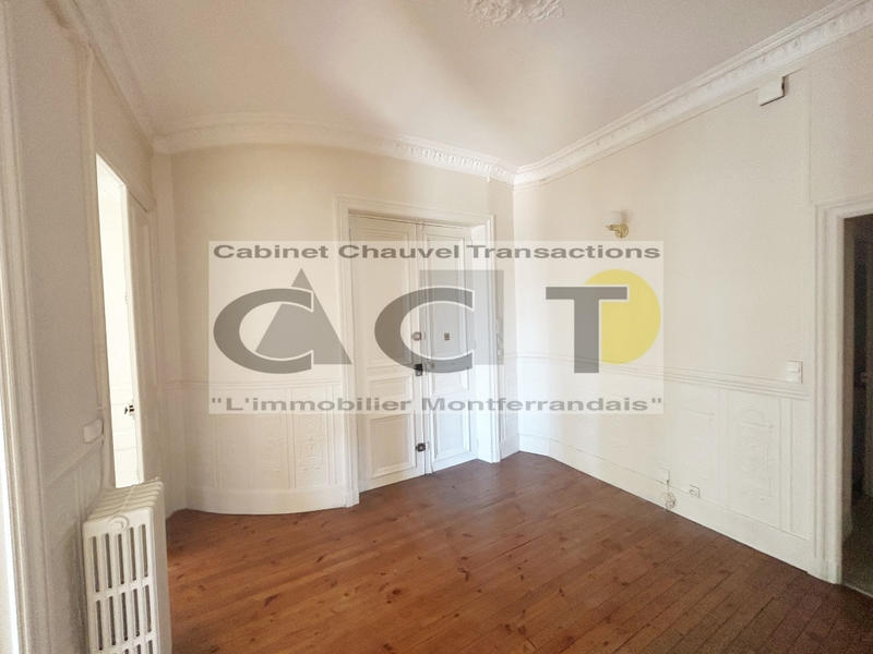 Appartement - 177 m² - 7 pièces