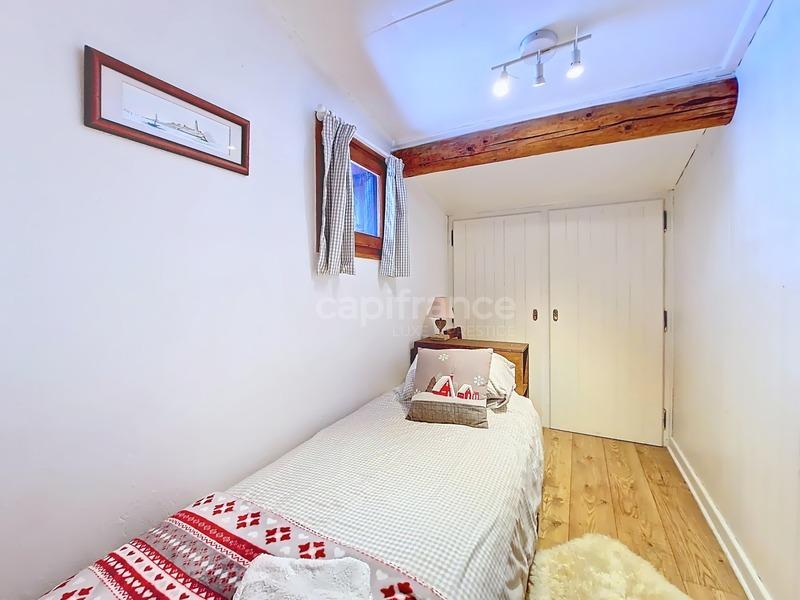 Châlet - 172 m² - 9 pièces