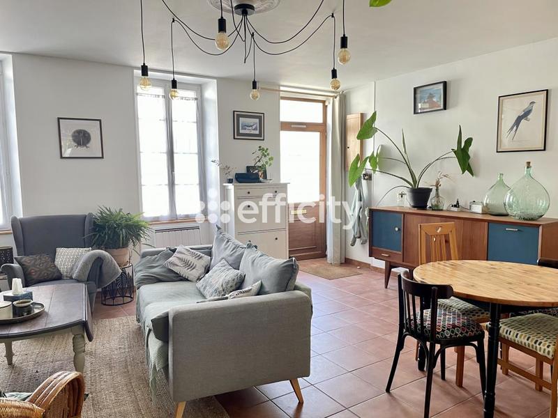 Maison de bourg - 136 m² - 6 pièces