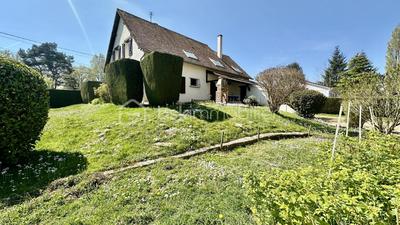 Maison - 145 m² - 8 pièces