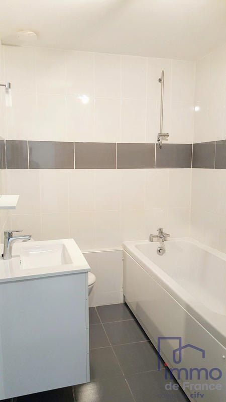 Appartement - 109 m² - 6 pièces