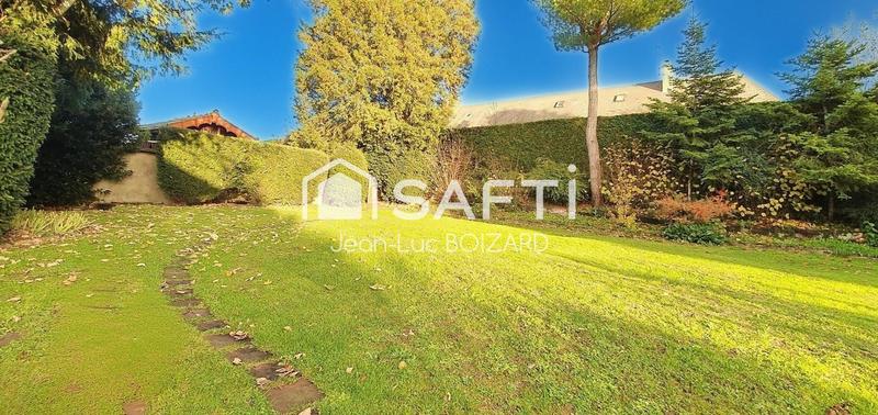 Maison de maîtres - 179 m² - 9 pièces