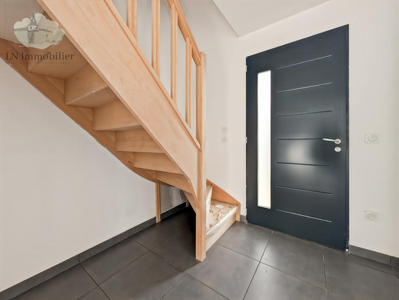 Maison - 97 m² - 5 pièces