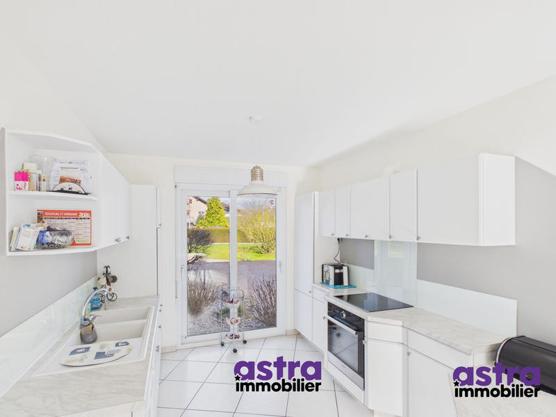 Maison - 137 m² - 5 pièces