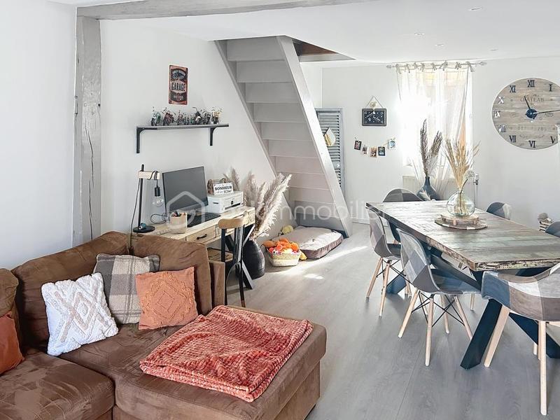 Immeuble - 174 m² - 8 pièces