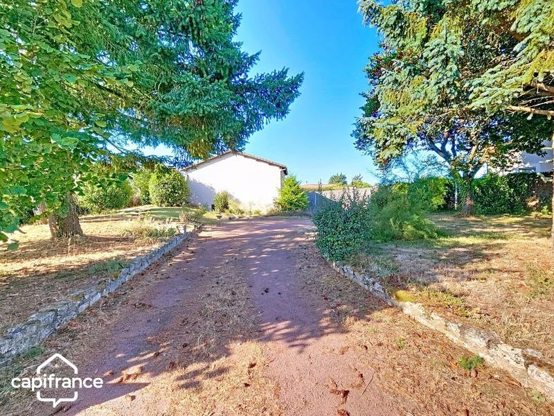 Maison - 226 m² - 8 pièces