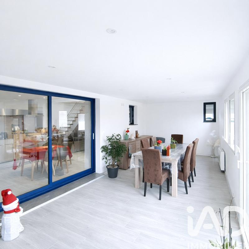 Maison - 180 m² - 7 pièces