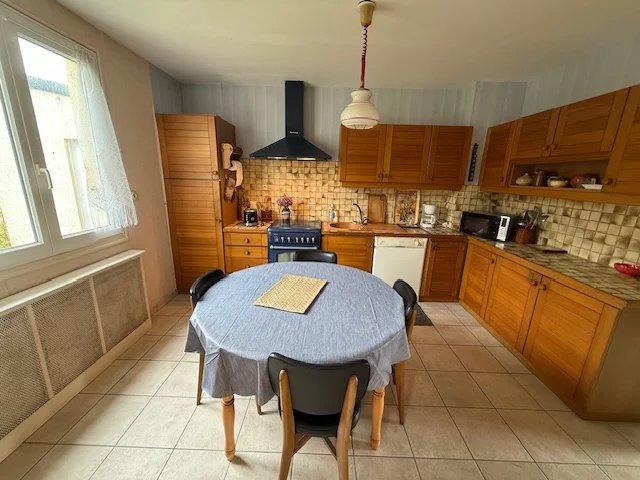Maison - 93 m² - 4 pièces