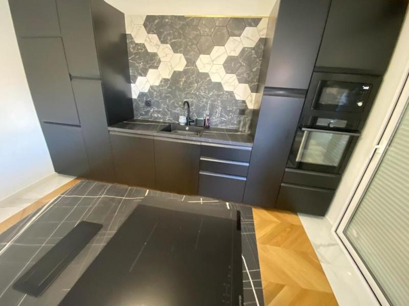 Maison - 230 m² - 7 pièces