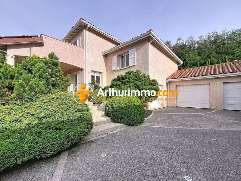 Maison - 152 m² - 6 pièces