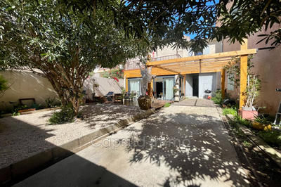 Maison - 197 m² - 8 pièces