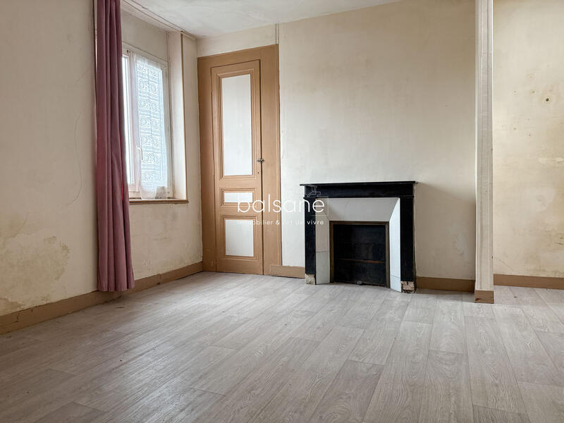 Maison ancienne - 172 m² - 6 pièces