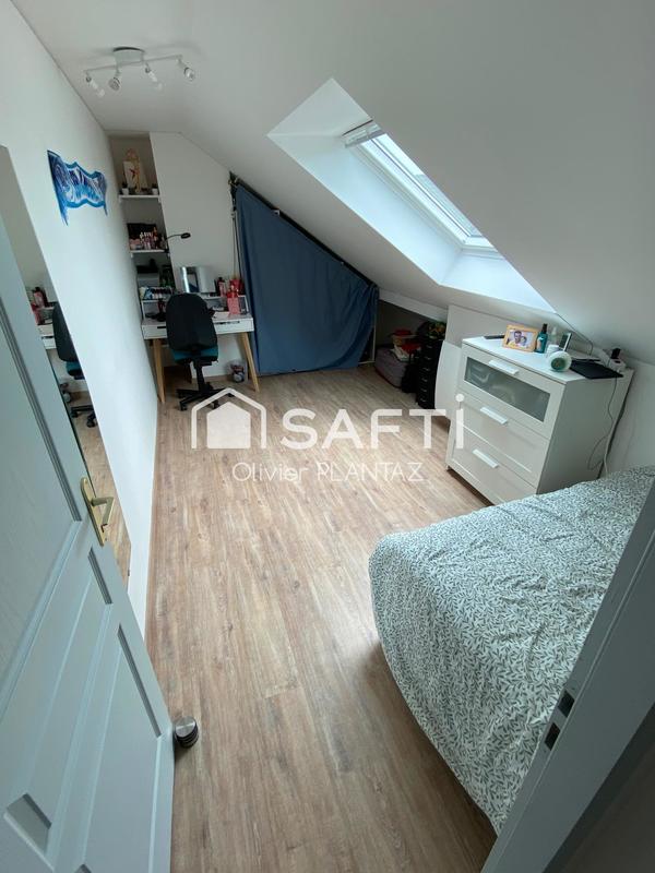 Maison - 127 m² - 7 pièces