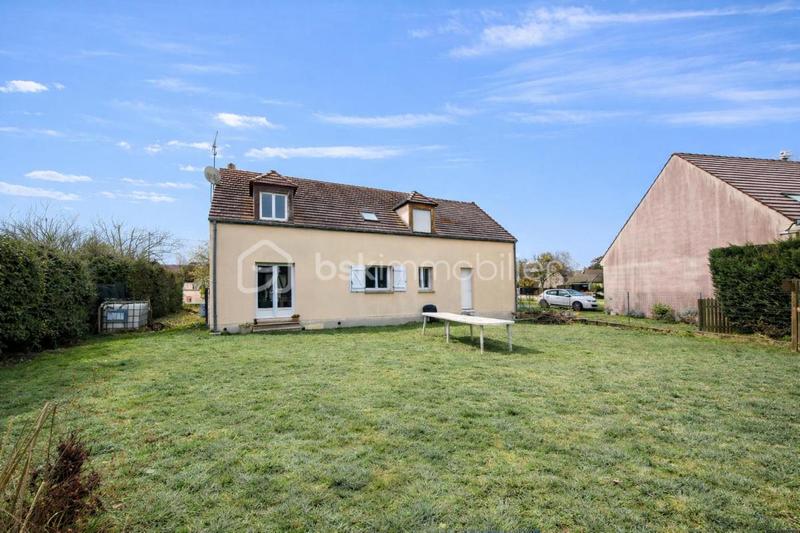 Maison - 135 m² - 6 pièces