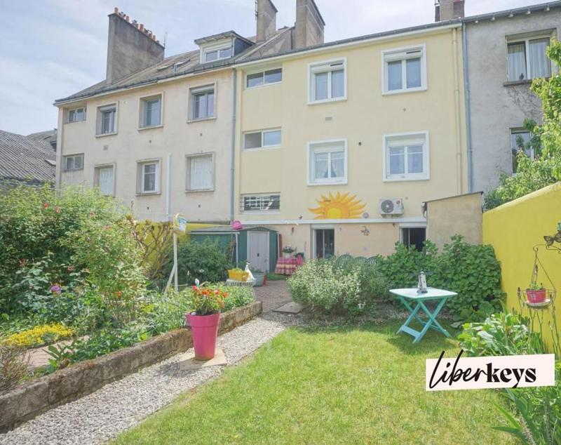 Maison ancienne - 180 m² - 10 pièces