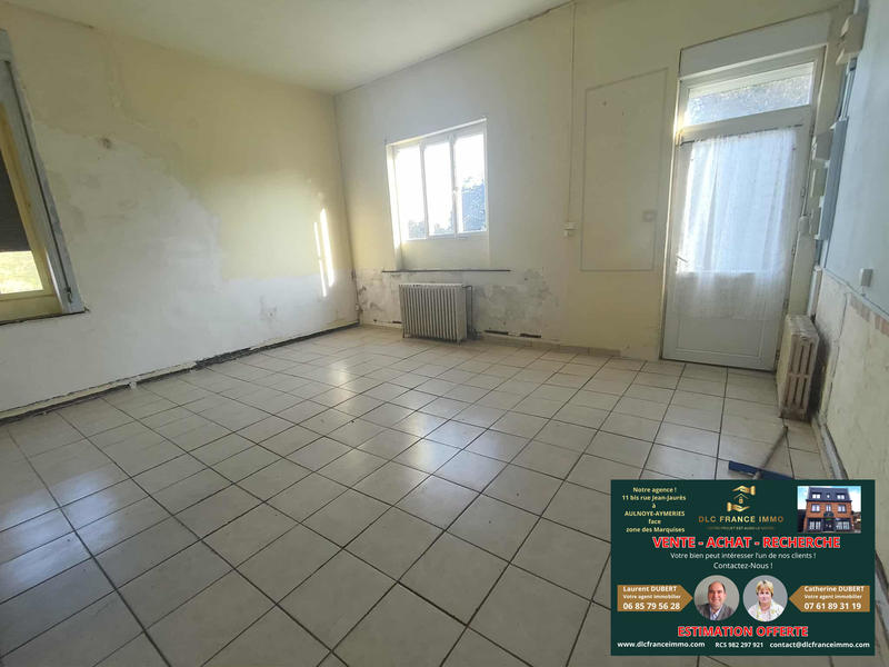 Maison - 250 m² - 8 pièces