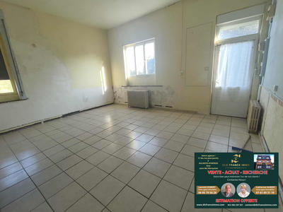 Maison - 250 m² - 8 pièces