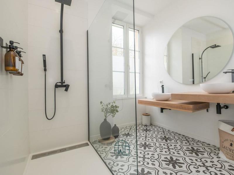 Demeure - 191 m² - 5 pièces