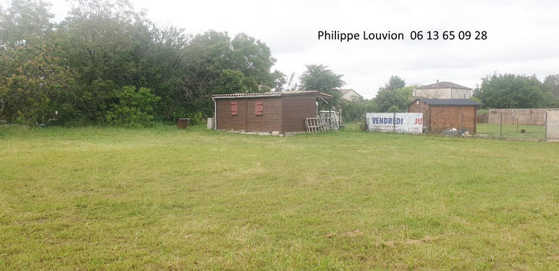 Terrain constructible - 1 500 m²