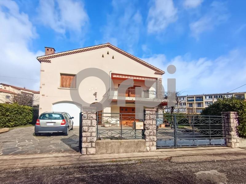 Maison - 161 m² - 5 pièces