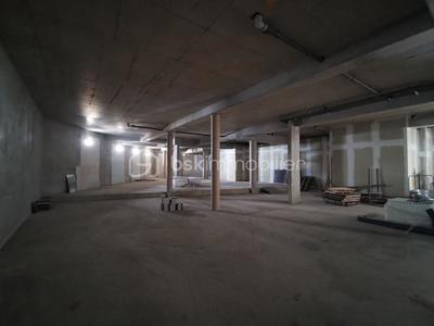 Local commercial - 280 m² - 1 pièce
