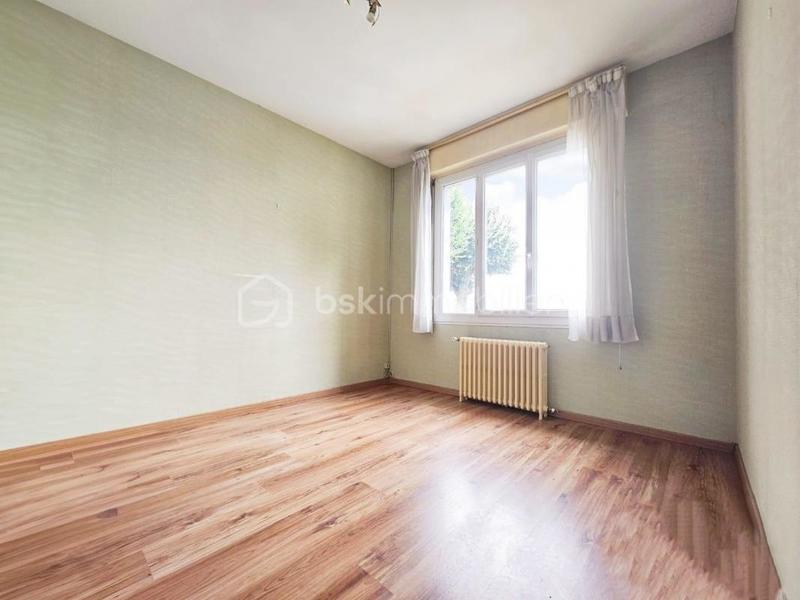 Maison traditionnelle - 94 m² - 5 pièces