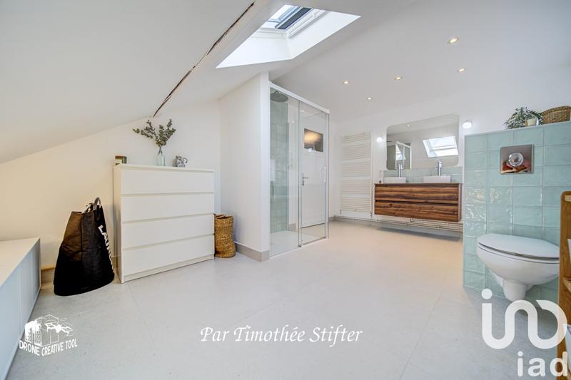 Maison - 136 m² - 6 pièces