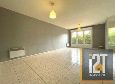 Maison traditionnelle - 83 m² - 4 pièces