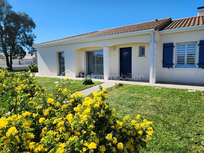 Maison traditionnelle - 146 m² - 5 pièces