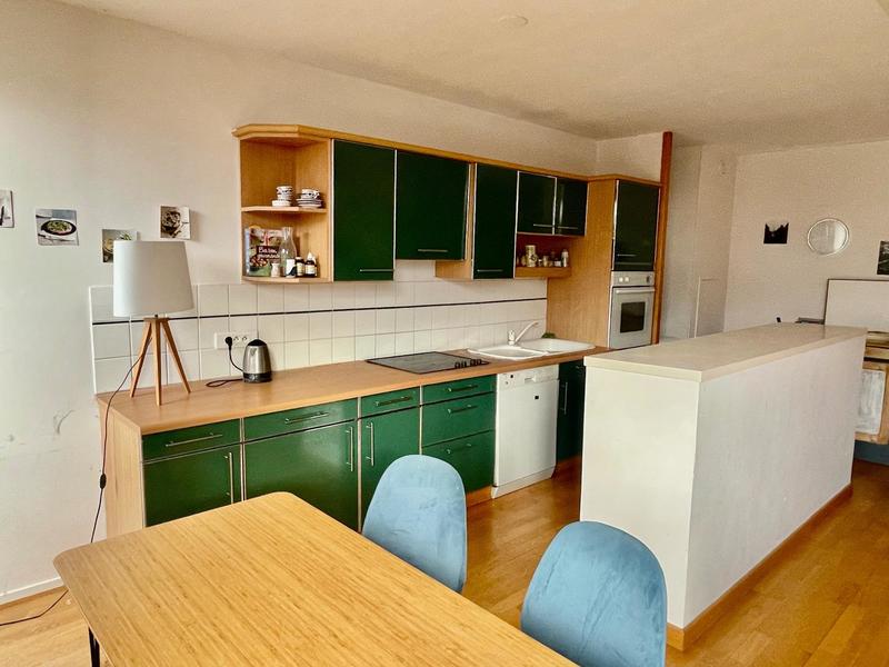 Appartement - 94 m² - 5 pièces