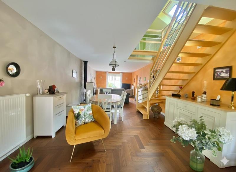 Maison - 273 m² - 5 pièces