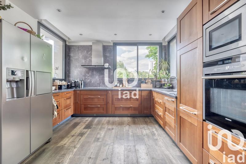 Maison - 343 m² - 9 pièces