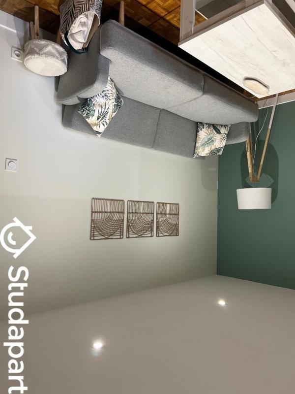 Chambre - 10 m² - 1 pièce