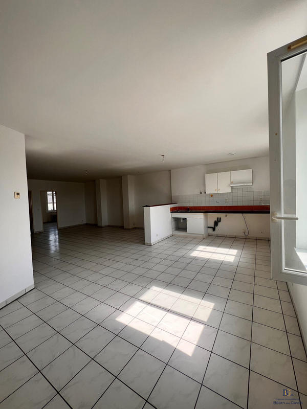 Appartement - 102 m² - 4 pièces