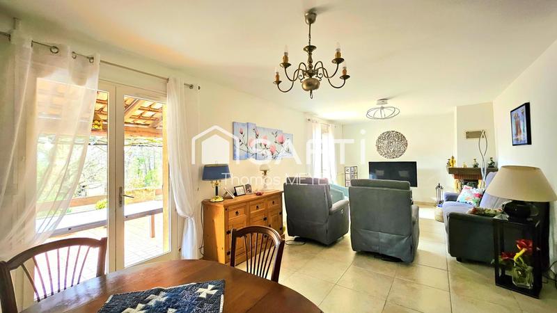 Maison - 92 m² - 4 pièces