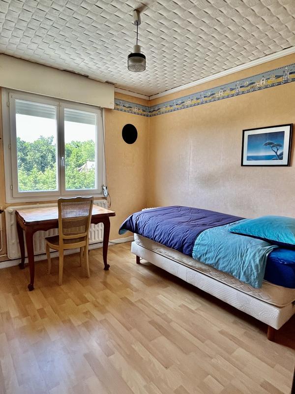 Maison traditionnelle - 82 m² - 4 pièces