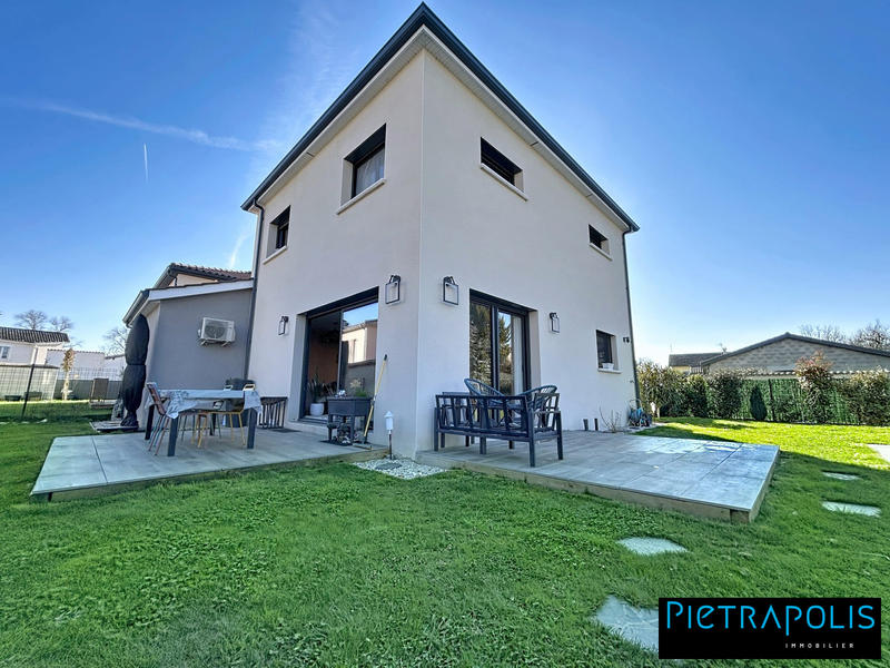 Maison - 114 m² - 5 pièces