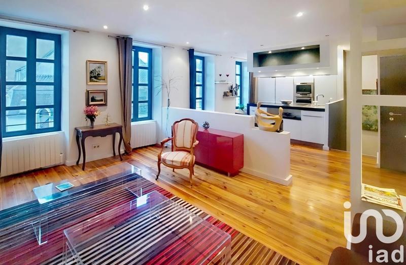 Appartement - 104 m² - 5 pièces