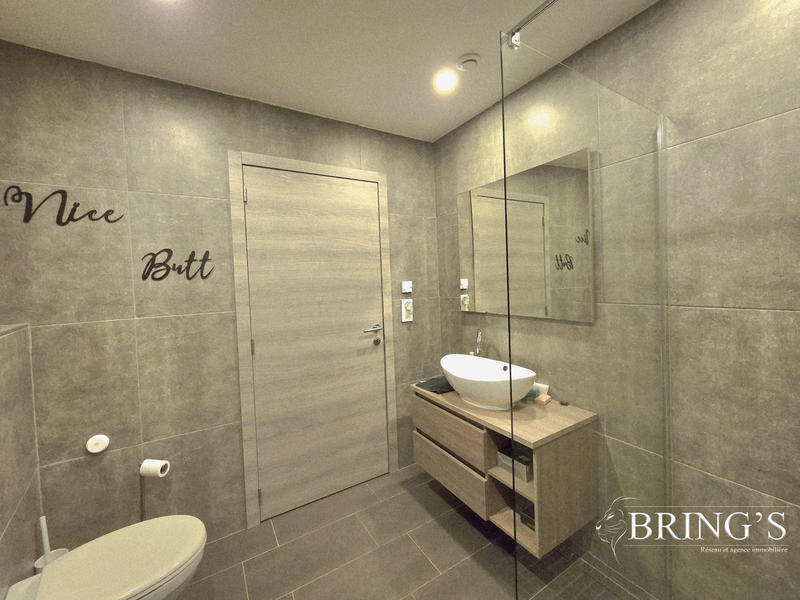 Maison ancienne - 275 m² - 7 pièces