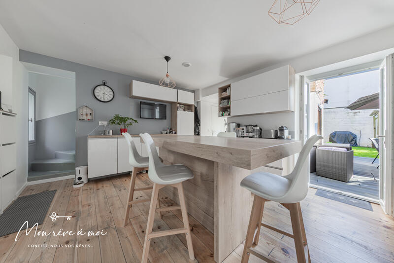 Maison - 105 m² - 5 pièces