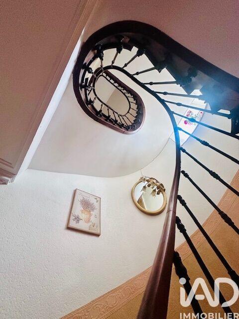 Maison de ville - 246 m² - 11 pièces