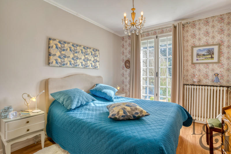 Maison - 197 m² - 7 pièces