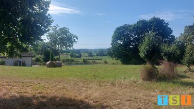 Terrain constructible - 5 900 m²