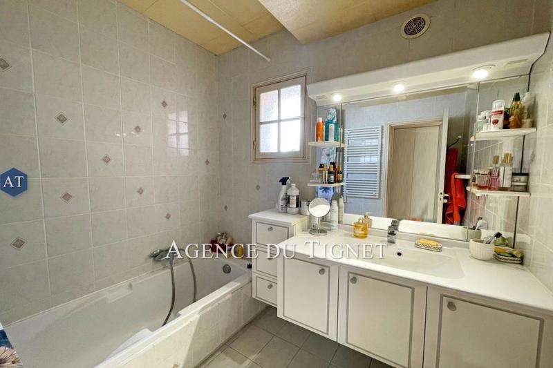 Maison - 102 m² - 4 pièces