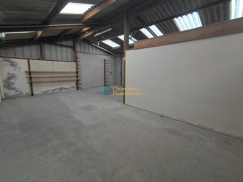 Local d'activités - 176 m² - 5 pièces