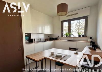 Appartement - 70 m² - 4 pièces